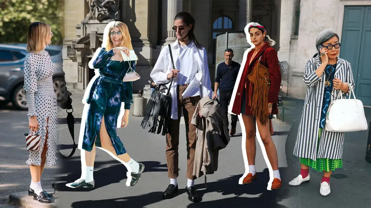 Cinq femmes styl&eacute;es portent des chaussettes avec des mocassins, cr&eacute;ant un look chic et d&eacute;contract&eacute;.