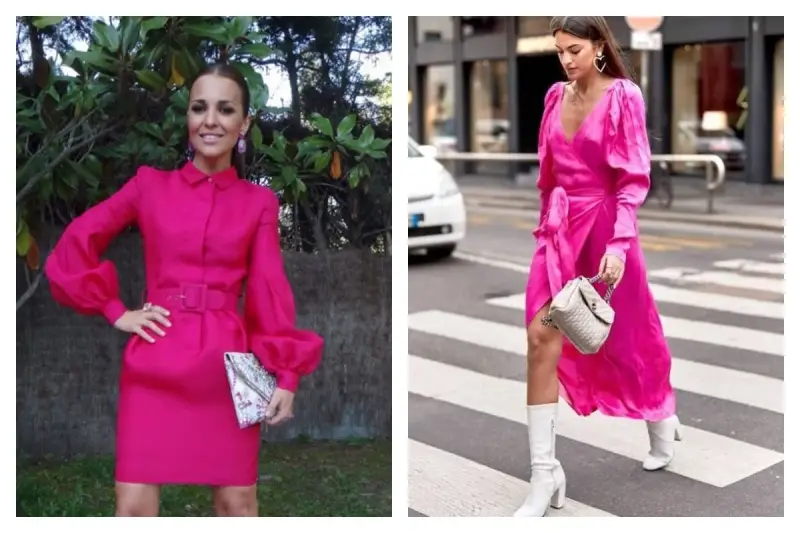 Deux femmes portent des robes rose fuchsia. L'une est ceinturée, l'autre drapée. Les couleurs qui vont avec le rose fuchsia sont le blanc et l'argenté, comme le montrent leurs accessoires.